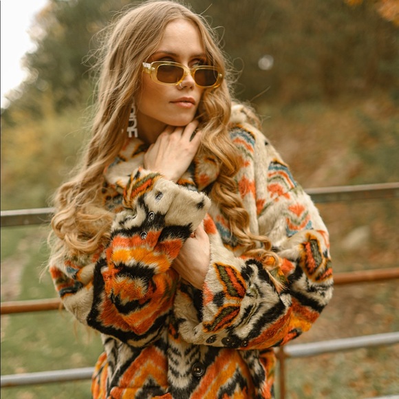 Welcome, I’m Ruby and I’d love to style you! ✨✨✨ (Low Ballers will be blocked!) - Picture 6 of 14